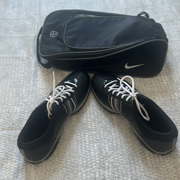 NIKE Golf Shoes with matching shoe bag - Picture 6 of 7
